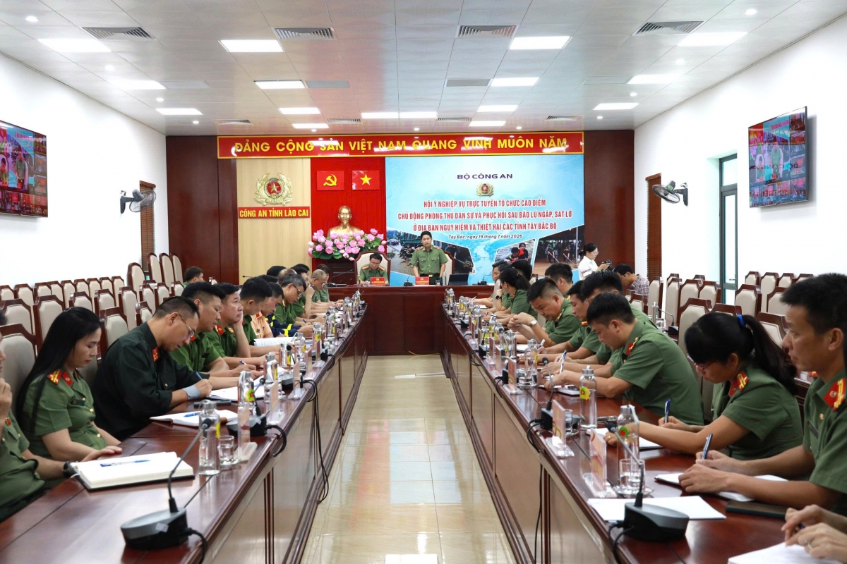 Toàn cảnh điểm cầu chính ở Công an tỉnh Lào Cai (Ảnh: Thừa Xuân)