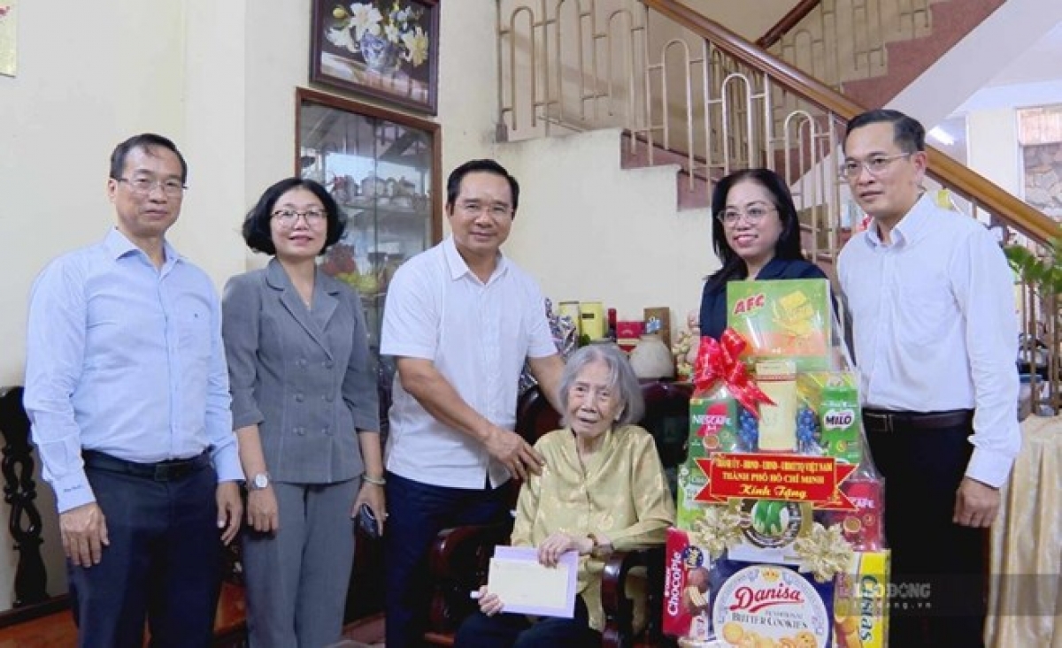 Akok UBND TPHCM Nguyễn Văn Được mai rivang urang ngak bruk cach mang daong taneh ia