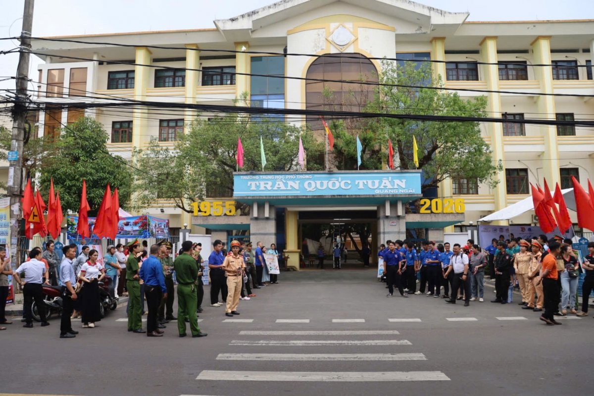 
Hnam trưng hŏk jăl 3 Trần Quốc Tuấn, phường Cẩm Thành, dêh char Quảng Ngãi