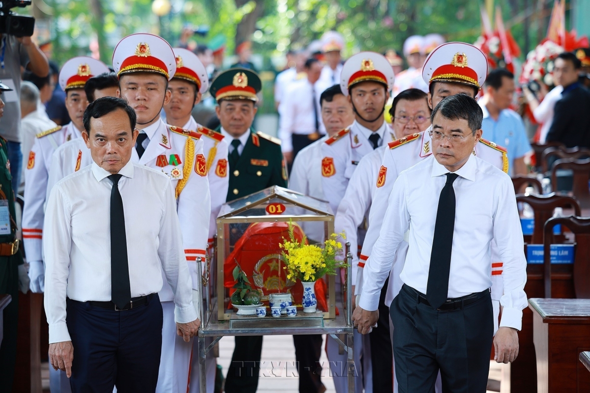 Thu tuong Lê Minh Hưng hu mbaok di var ngak bruk duah pataom atau talang liet si di Bein bingu Lê Thị Riêng 