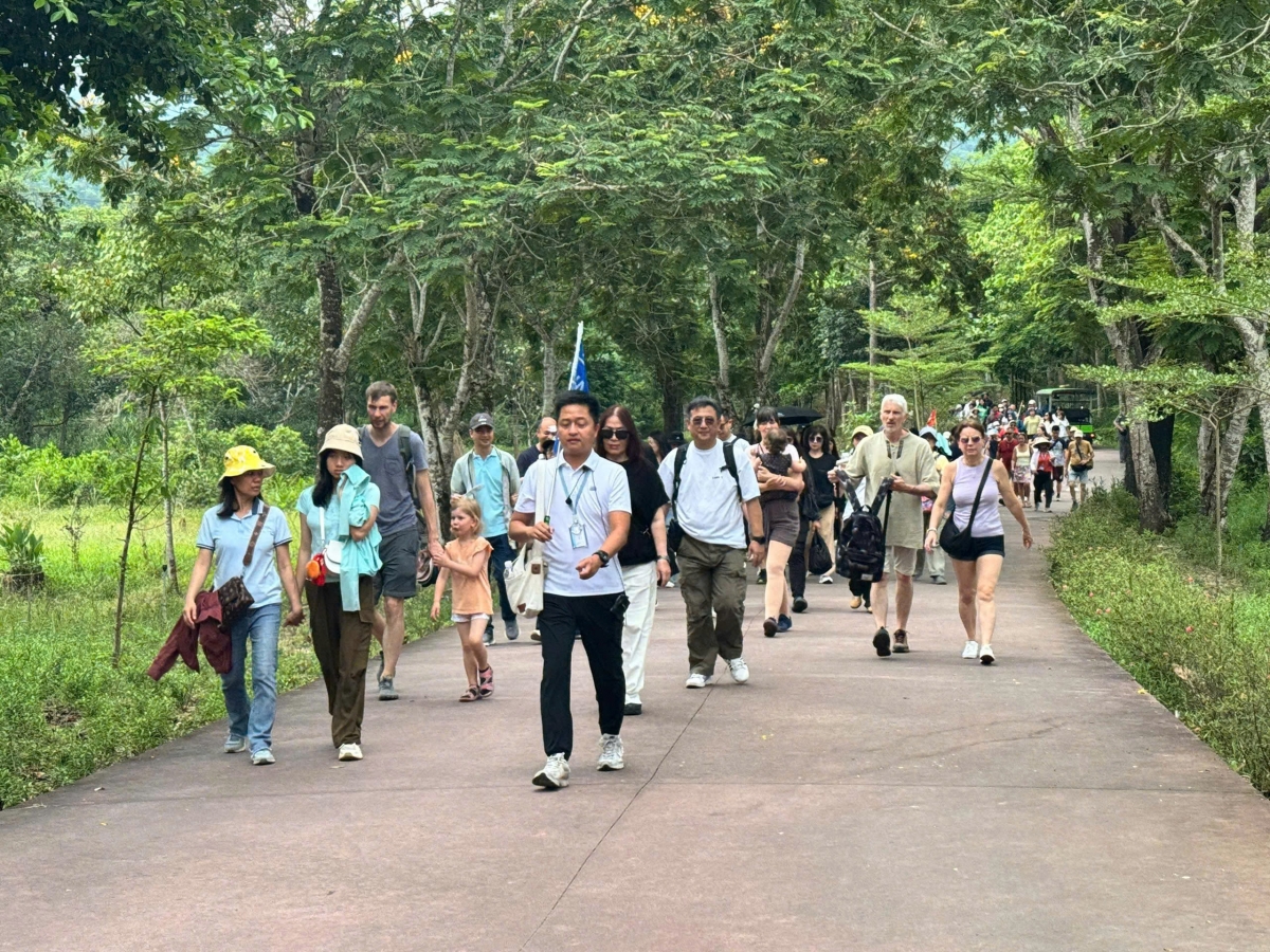 Mỗi năm Mỹ Sơn thu hút hơn 400 ngàn lượt khách trong nước và Quốc tế