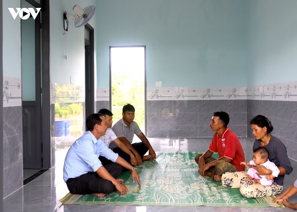 Baoh sang di ong Y Đek Ênuôl (cuh ao bhong)