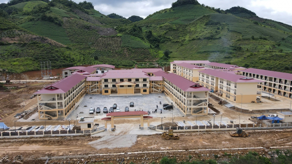 Trường Phổ thông Dân tộc nội trú Tiểu học và THCS Yên Sơn trước thềm năm học 2026-2027. Các hạng mục chính cơ bản hoàn thiện, sẵn sàng đưa vào sử dụng. Ảnh: Thanh Thủy-Trấn Long/VOV Tây Bắc