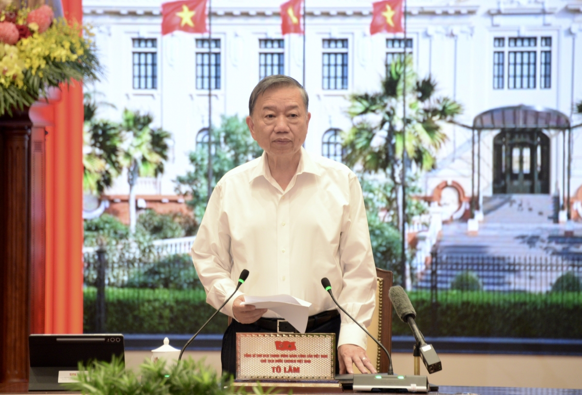 -  Khua gĭt gai Đảng, Khua Lăn čar Tô Lâm blŭ hrăm hlăm mmông mă bruă.