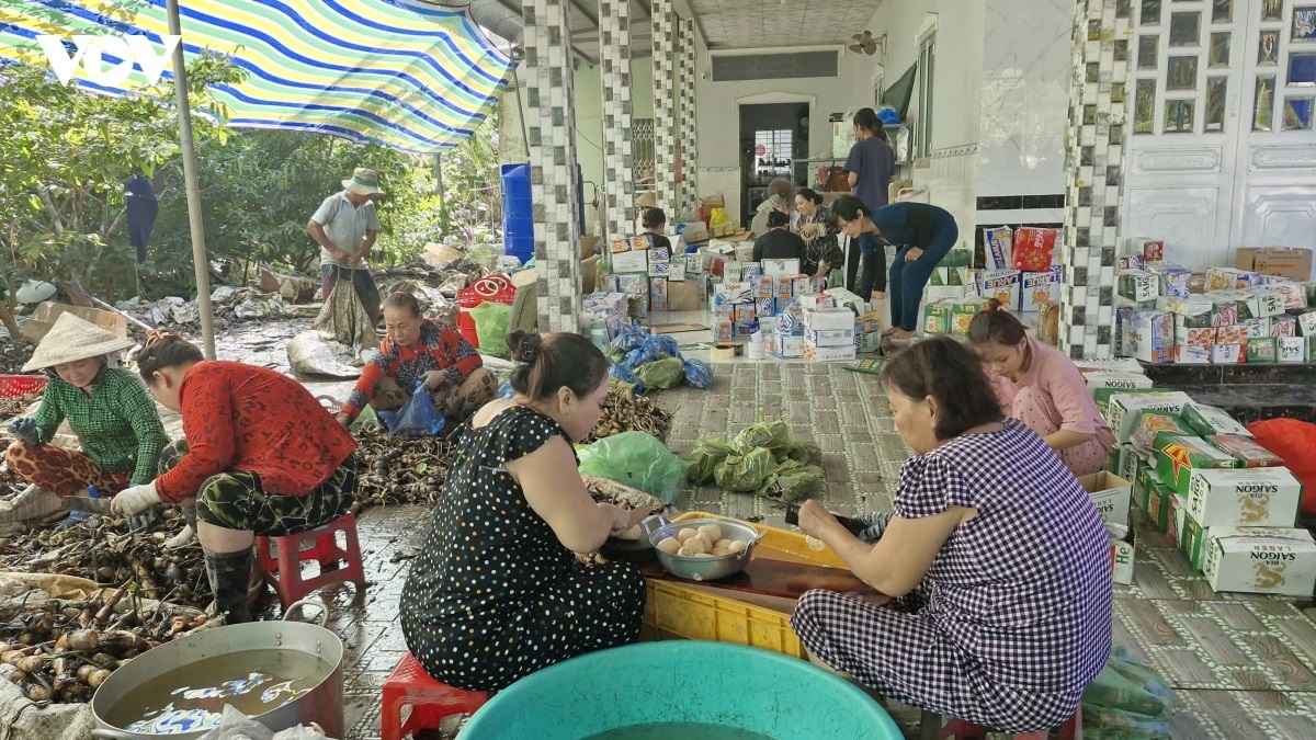 Ba bruk ngak ka urang dalam palei