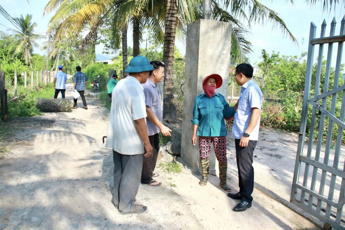 Khu kăn hnê ngăn lăm pôu vâi krâ pêt loăng plâi sầu riêng