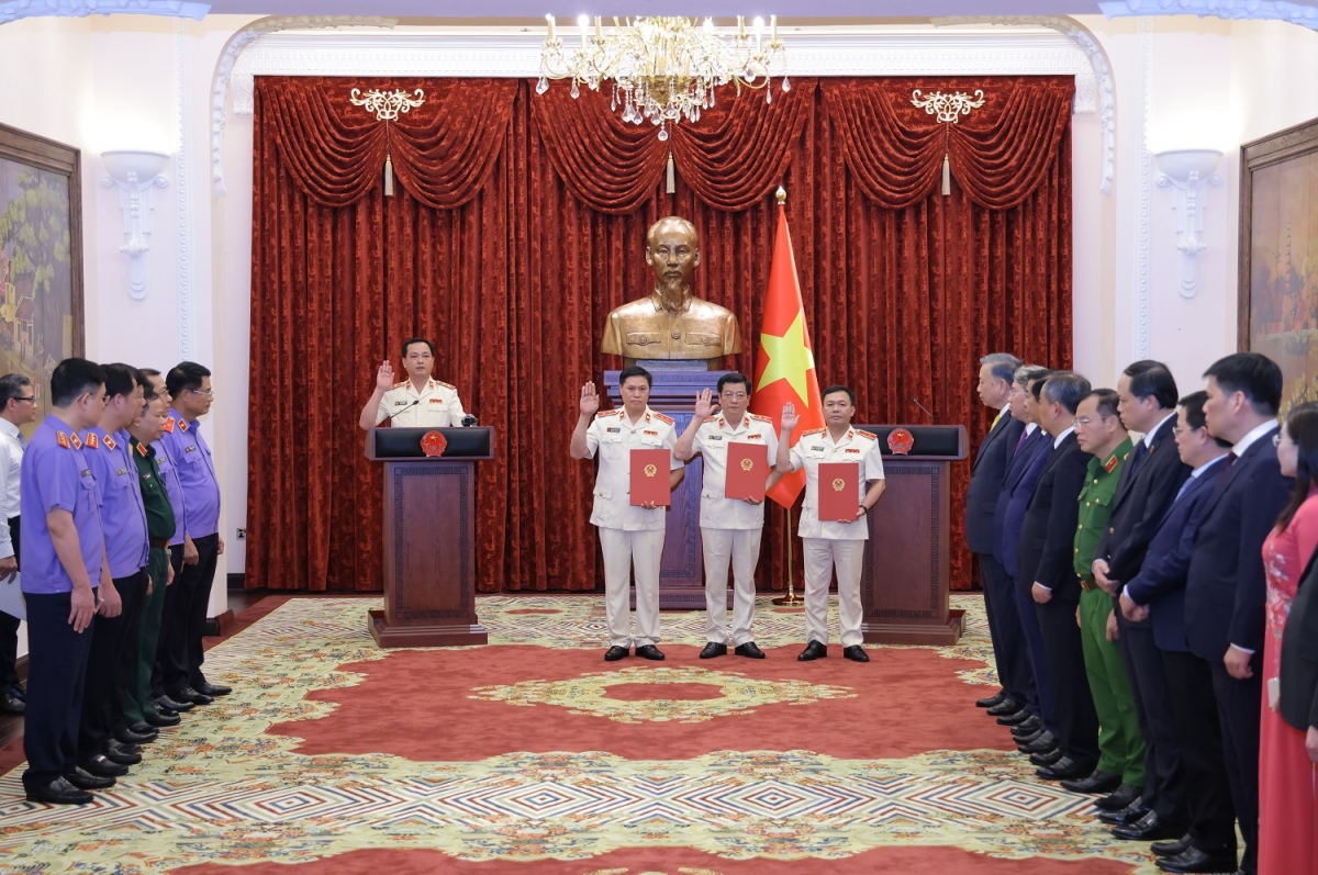  Tổng Bí thư, Kruanh dak ndơ̆ N’glêh an ntăm n’hao kiểm sát viên Viện Kiểm sát ƀon lan Gưl têh