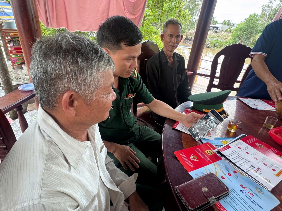 Nghị định số 337 có hiệu lực thi hành từ ngày 1/9/2026, quy định các biện pháp bảo đảm quyền tiếp cận thông tin. Ảnh: Như Tâm.