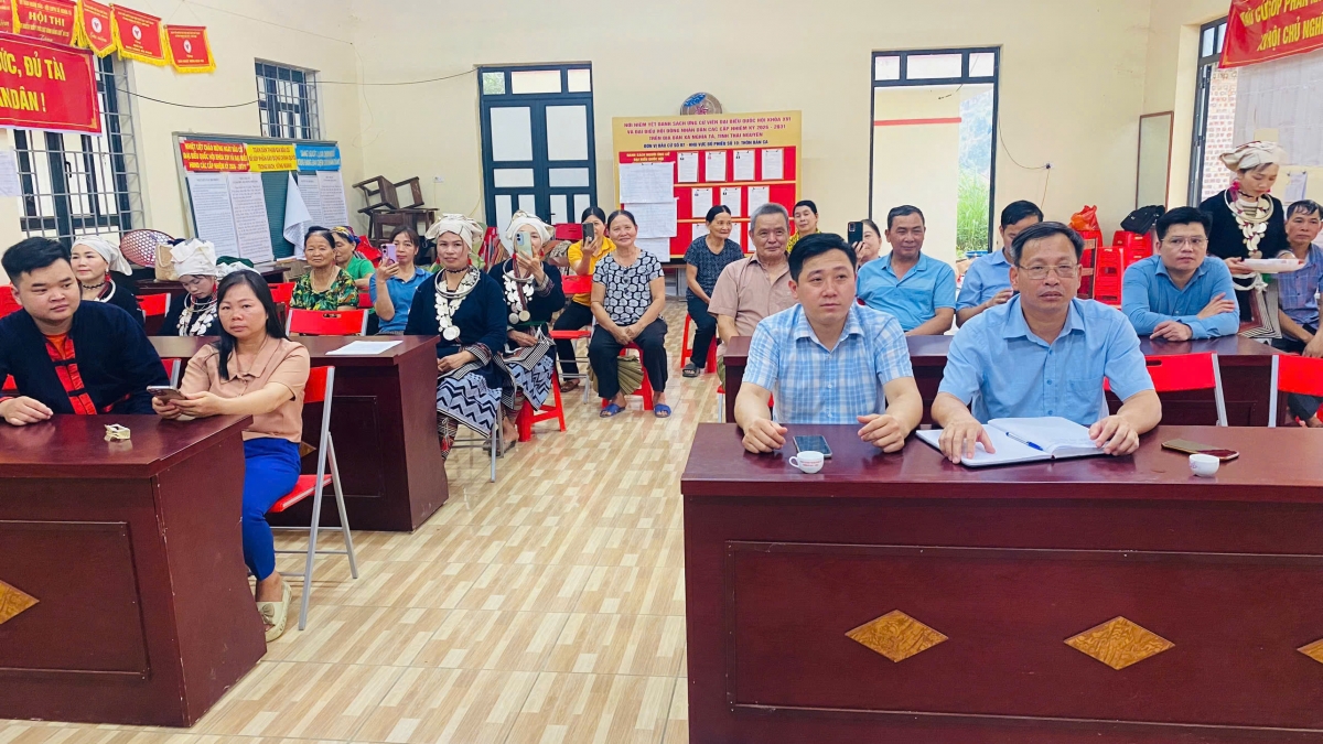 Câu lạc bộ hát Páo Dung là nơi người dân Bản Ca cùng chung tay gìn giữ và phát huy bản sắc văn hóa dân tộc  (Ảnh: Công Luận)