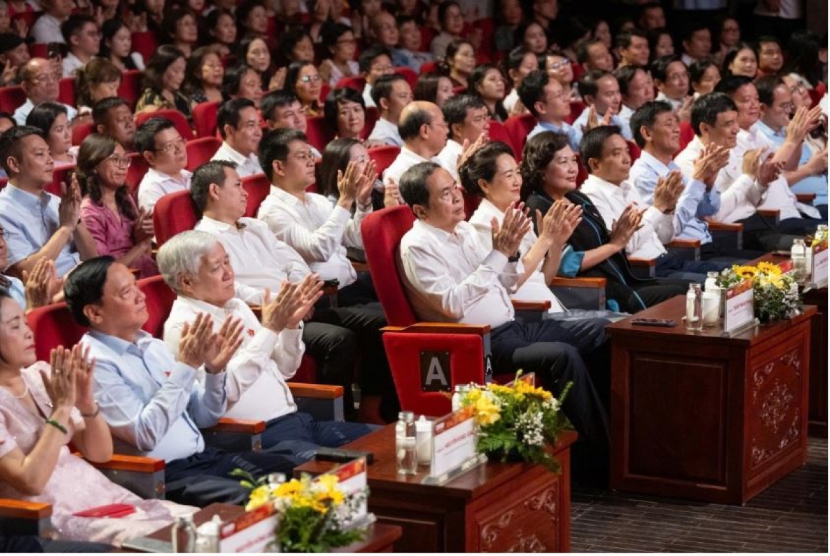 Pôa Trần Thanh Mẫn, Kăn xiâm hnê ngăn Kuô̆k hô̆i ƀă kơdrâi pôa veăng leh
