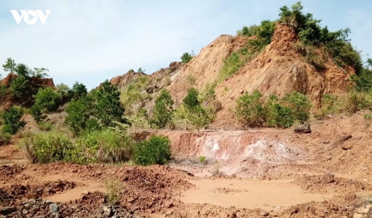 Nhiều mỏ khoáng sản không cải tạo, hoàn thổ sau khi hết giấy phép khai thác