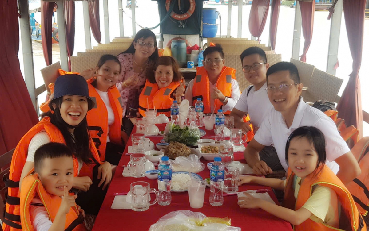 Để hoạt động du lịch tại cồn Thới Sơn phát triển ổn định cần chấn chỉnh các tồn tại, quan tâm đến đời sống người gắn bó với nghề này