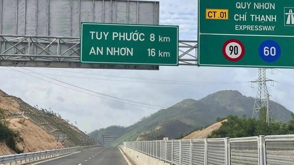 Dự án cao tốc Bắc - Nam đoạn Quy Nhơn - Chí Thạnh. Ảnh: Hoàng Qui.