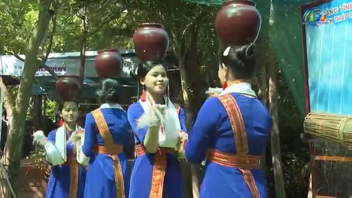 -         Phung  mniê êra êdu êun hlăm klei kdŏ pŭ êa