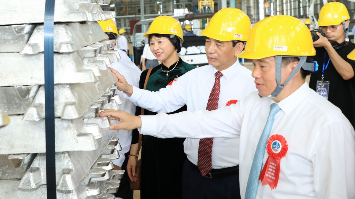 
Đại tướng Phan Văn Giang, Phŏ Thủ tướng teh đak, Kơdră Anih tơm vei lăng khŭl linh hơlen lăng dôm djrong nhôm mă blŭng