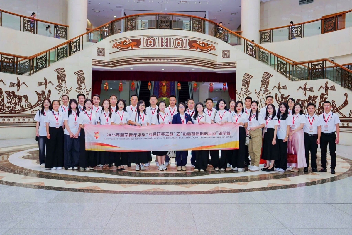 Đại biểu thanh niên tỉnh Cao Bằng tham gia “Hành trình đỏ nghiên cứu, học tập của thanh niên Việt Nam - Trại nghiên cứu, học tập theo dấu chân Bác Hồ” năm 2026 tại Quảng Tây, Trung Quốc