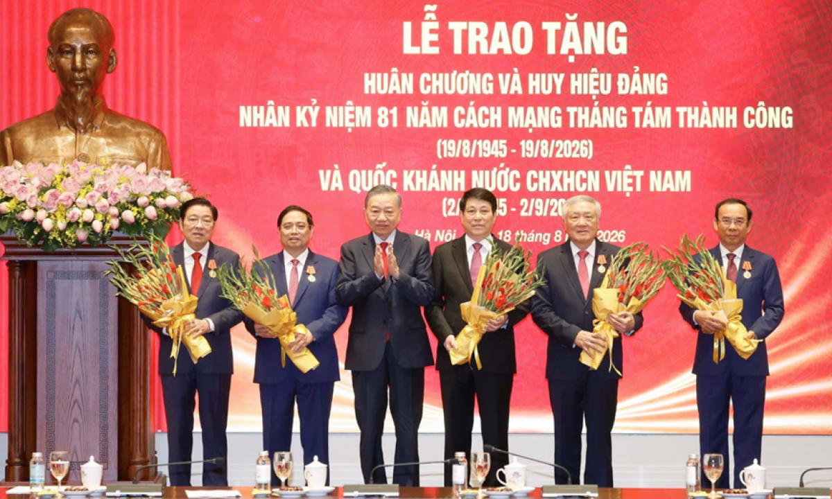 Tong Bi thu, Po Negar To Lam alin Huan chuong Ho Chi Minh ka dom ndong chi dang akaok ndang, karja meng dahlau diah