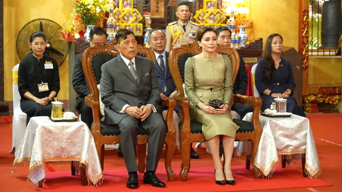 Chuyến thăm chùa Quán Sứ của Nhà vua và Hoàng hậu Thái Lan diễn ra đúng dịp Việt Nam và Thái Lan kỷ niệm 50 năm thiết lập quan hệ ngoại giao - Ảnh: Văn phòng TW Giáo hội Phật giáo VN.