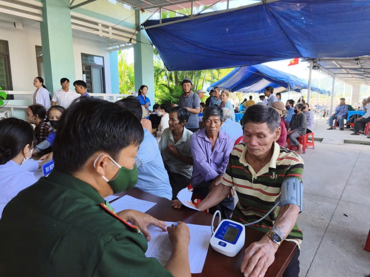 Dự kiến chương trình khám sức khỏe định kỳ cho người dân trên địa bàn xã Hòa Xuân
diễn ra trong 20 ngày liên tục (Ảnh: Lý Huỳnh)