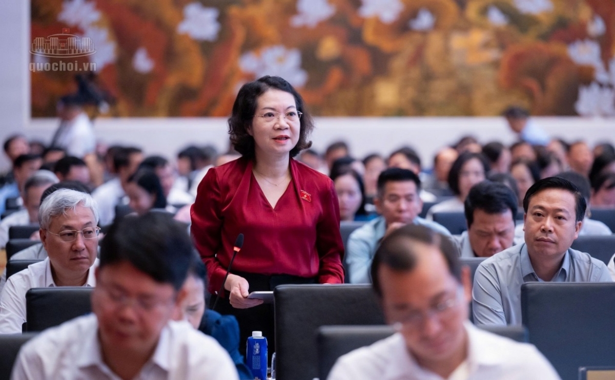 Yă Mai Phương Hoa pơgôp hiăp kơ črăn tơlơi phiăn pơsir hĭ bruă ngă soh tơlơi pơkă djơ̆ tơlơi phiăn (Čih pơkra glăi)