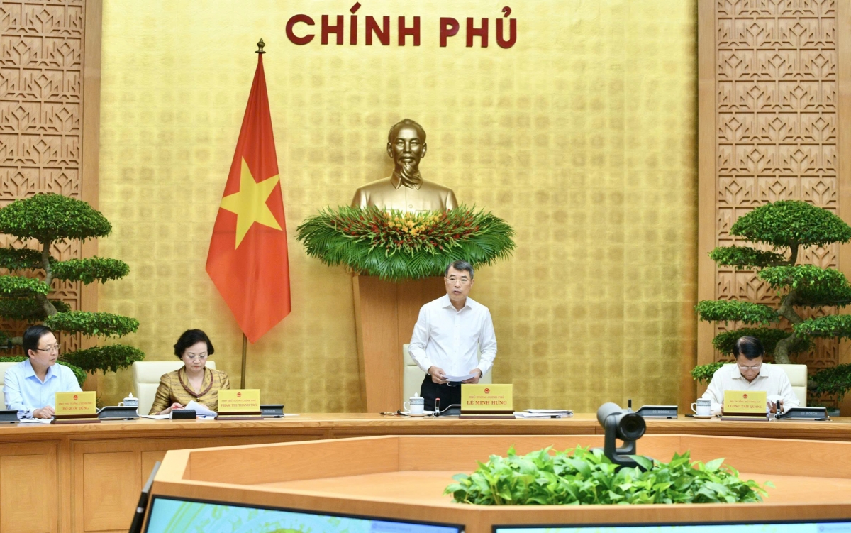 
Thủ tướng Lê Minh Hưng pơma pơgơ̆r ah 'măng hop akŏm