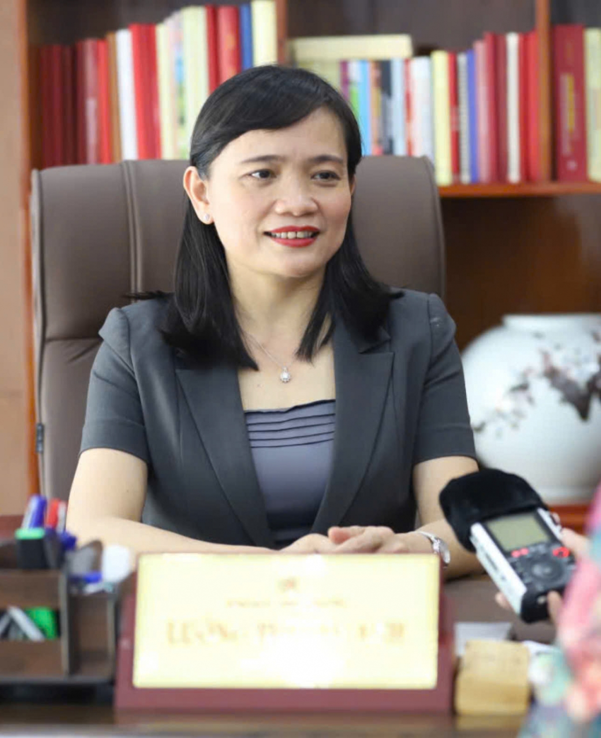 Bà Lường Thị Vân Anh, Trưởng Ban Nội chính Tỉnh ủy Sơn La cho biết, Sơn La đã, đang huy động cả hệ thống chính trị vào cuộc, tích cực đấu tranh phòng chống ma tuý (Ảnh: Thu Thùy, Trấn Long)