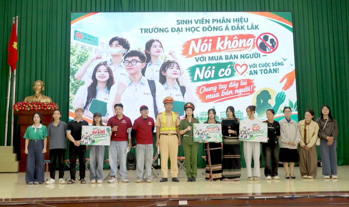 Hội thi giúp đoàn viên, thanh niên nhận diện nguy cơ, biết cách tự bảo vệ và lan tỏa kiến thức phòng, chống mua bán người trong cộng đồng. (Ảnh: H Xíu)