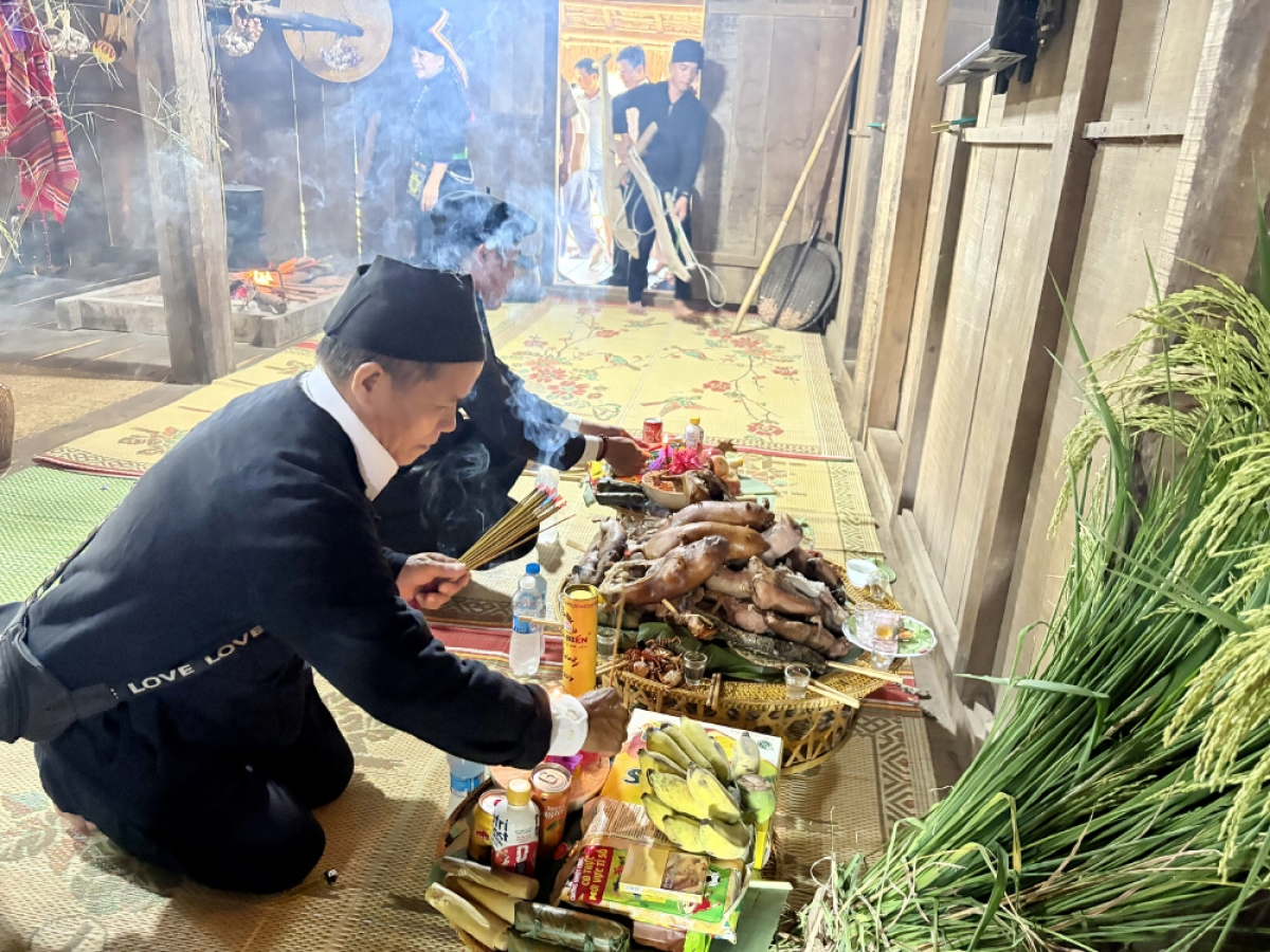 Adat uan akaok padai bahrau