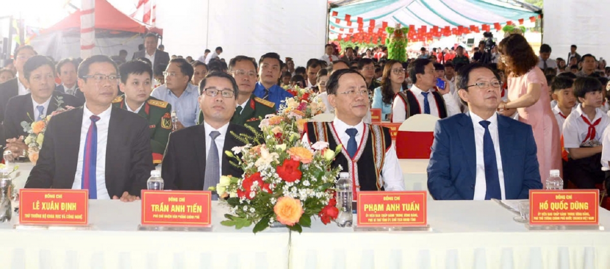 Kơ-iăng khua dêh čar ơi Hồ Quốc Dũng nao pơhmư̆ mông jơnum mut thun hrăm phrâo ƀơi să Ia Púch, Gia Lai