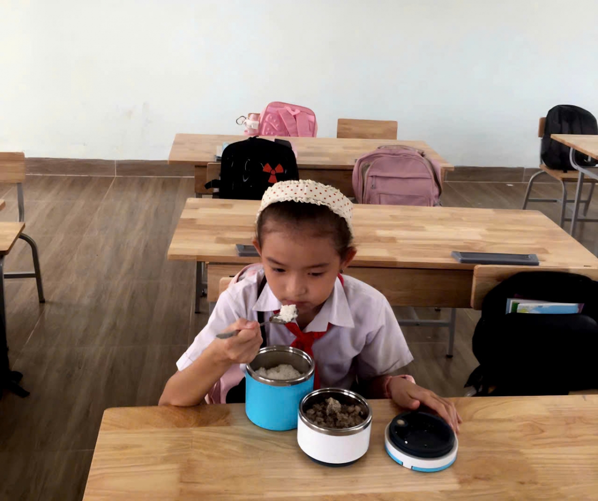 Từ đầu tháng 10, học sinh ở xã biên giới Ia Púch, Gia Lai sẽ được ăn, ở nội trú trong trường. (Ảnh: Nguyễn Thảo)