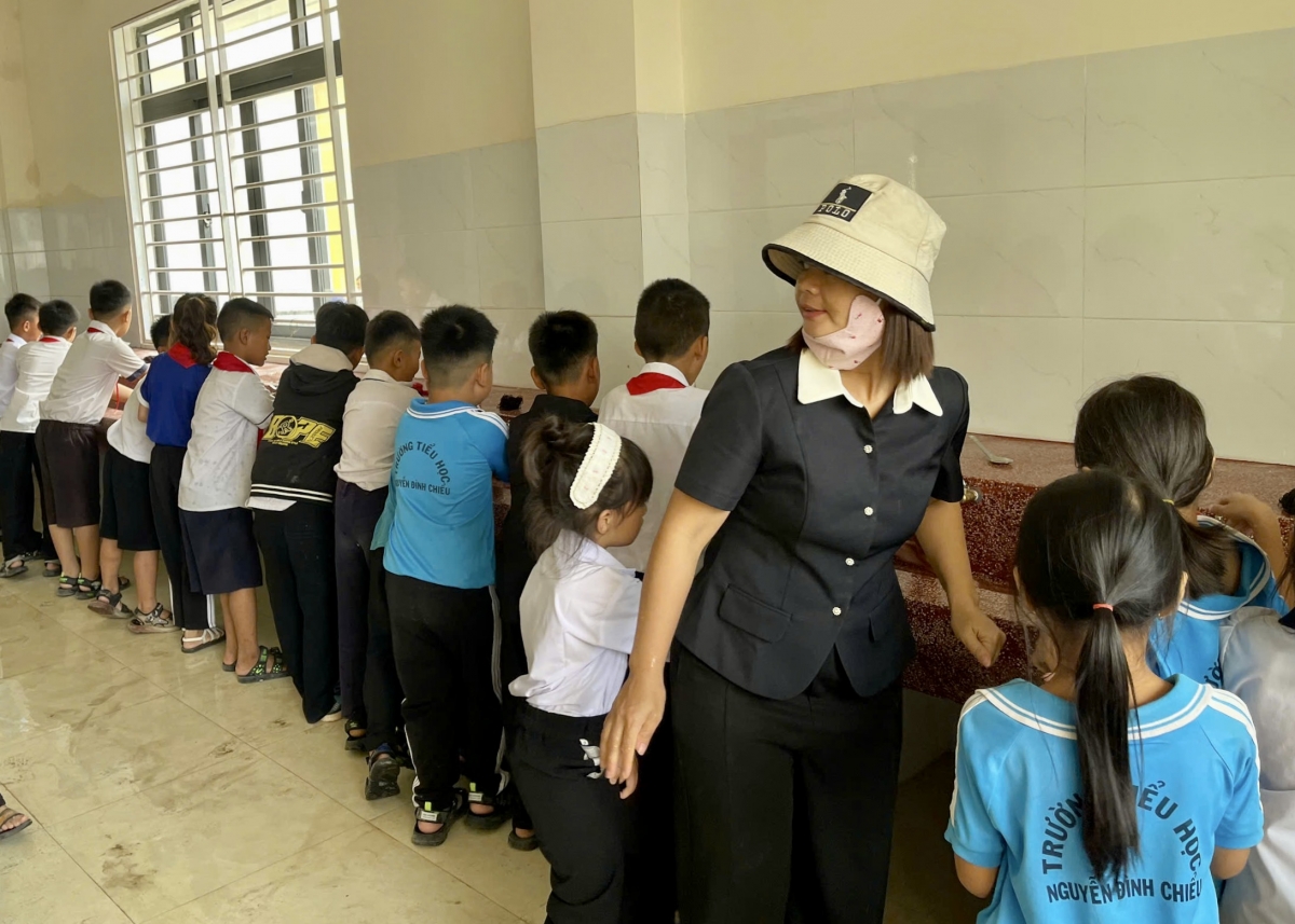 Hok tro jíu kŏng hdrối vâ kâ hmê