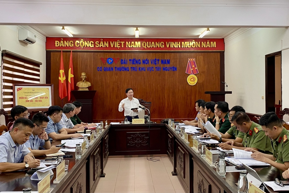 Pôa Vũ Hải Quang, Phŏ Ngế xiâm pơkuâ Rơ'jíu Việt Nam tối mơgêi rôh pêi cheăng