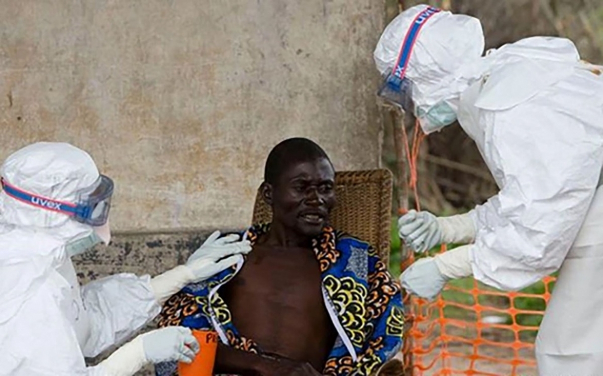 Dịch Ebola khiến người dân tại nhiều quốc gia rơi vào khủng khoảng. (Ảnh: AP)
 