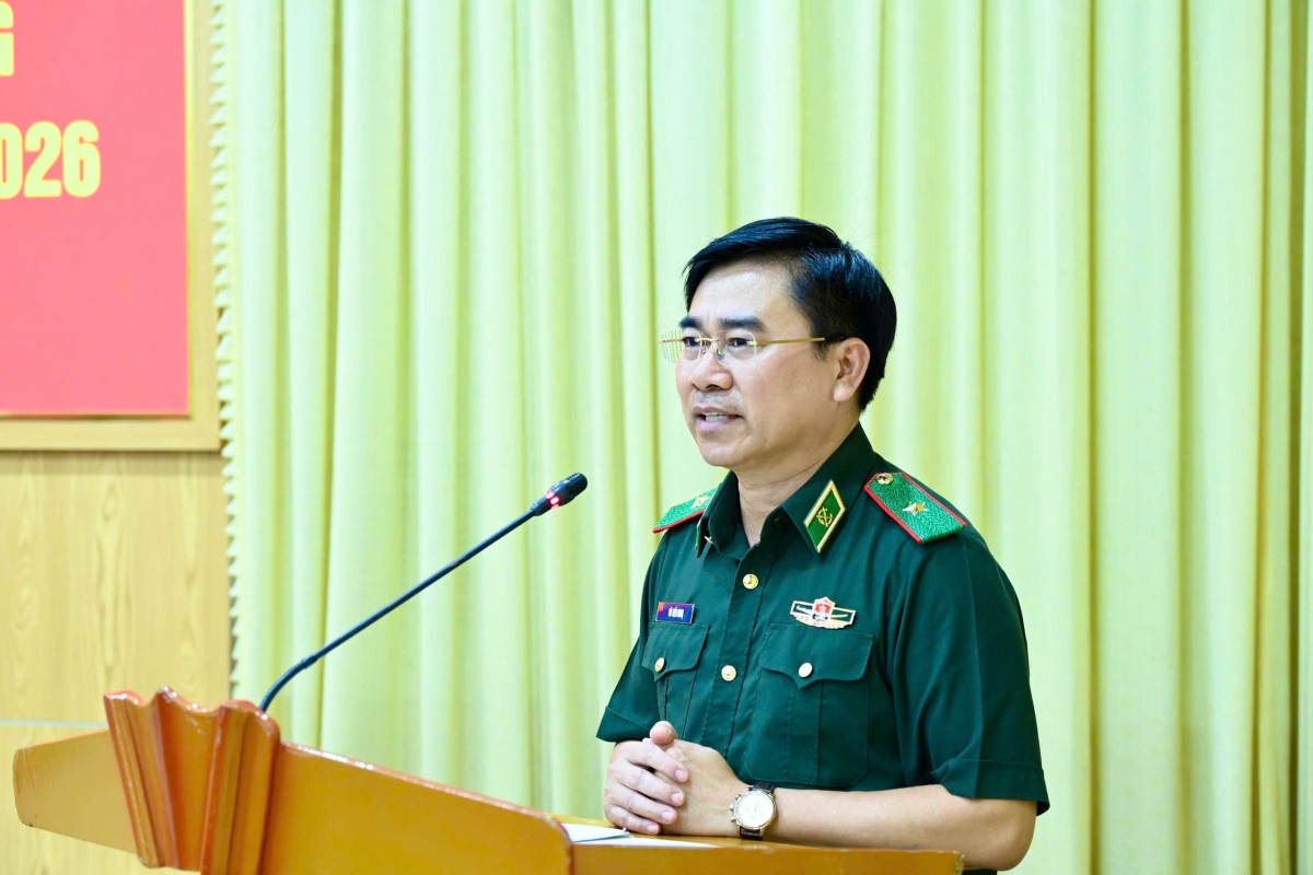 Thiếu tướng Võ Tiến Nghị, Phó Tư lệnh Bộ đội Biên phòng phát biểu chỉ đạo Hội nghị (Ảnh: Trần Lê Thạch)
