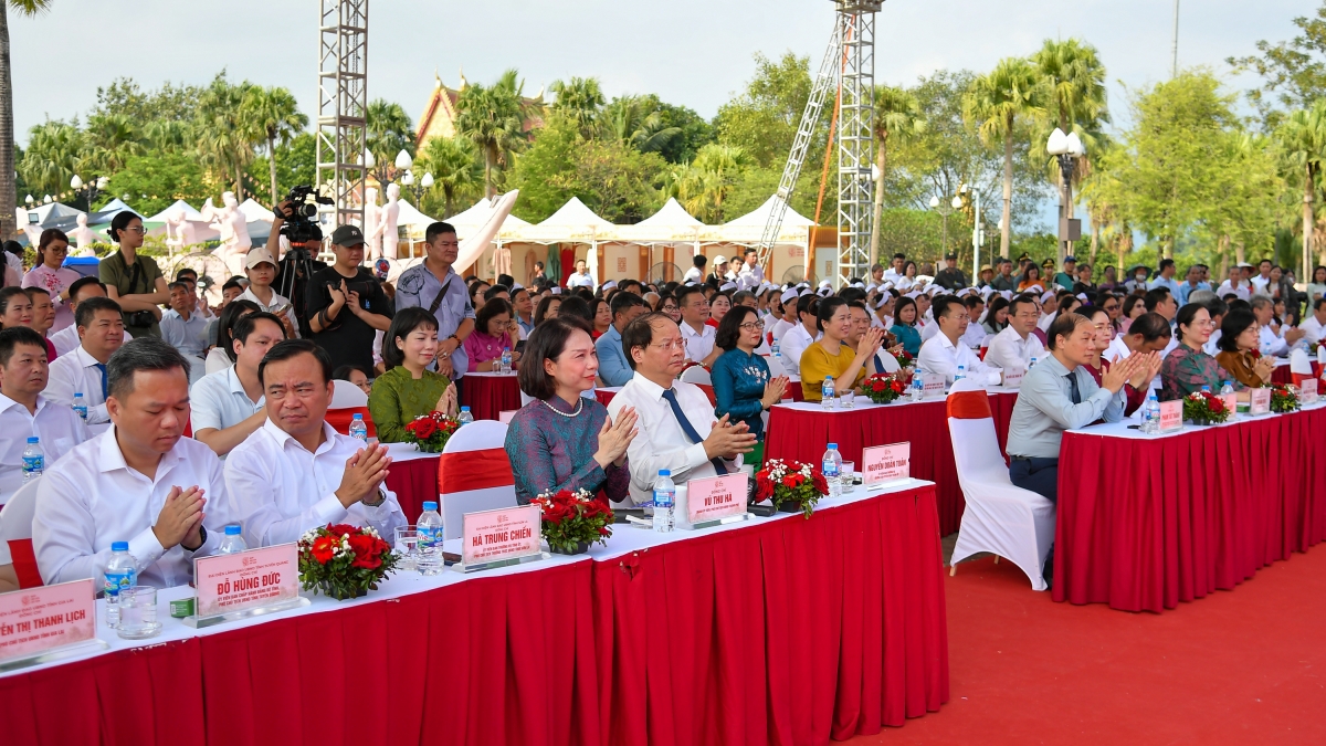 Các đại biểu tại buổi lễ phát động. Ảnh: Thế Đại