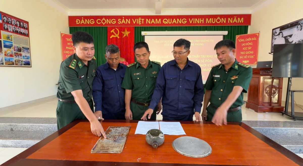 Việc lấy mẫu sinh phẩm và xác định danh tính liệt sĩ là nhiệm vụ chính trị đặc biệt quan trọng, là mệnh lệnh từ trái tim của mỗi cán bộ, chiến sĩ (Ảnh: BĐBP Quảng Trị)