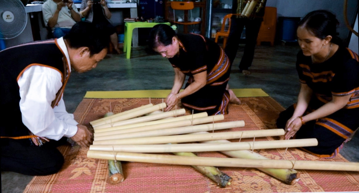 Cau chài jak ngan ồng A Bang bal mờ mpồl cau chài thôn Đăk Tô 3 nhơl đờng klông pút