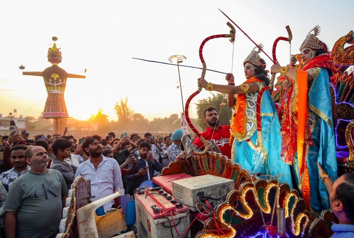 Lễ hội Dussehra (Đốt Quỷ) tại Ấn Độ. Ảnh: ANI