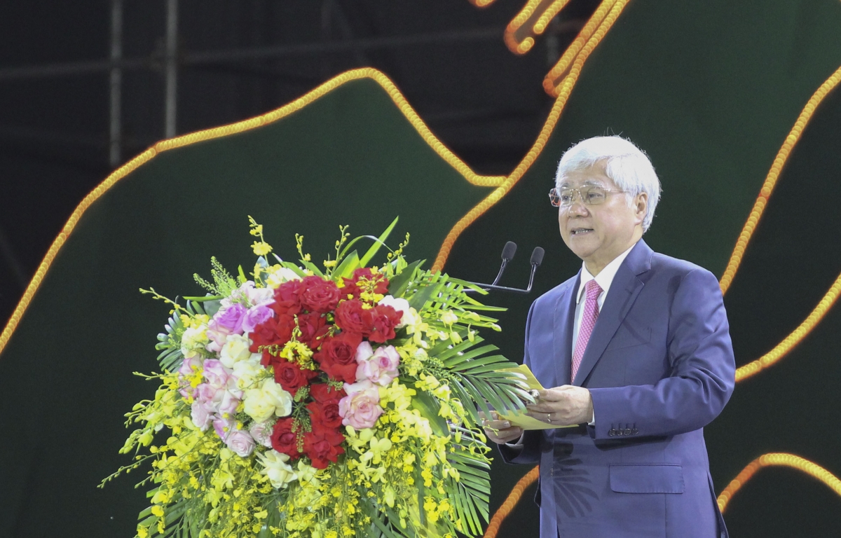 Đồng chí Đỗ Văn Chiến, Ủy viên Bộ Chính trị, Phó Chủ tịch Thường trực Quốc hội phát biểu chỉ đạo tại lễ khai mạc. Ảnh: Vũ Lợi/VOV Tây Bắc