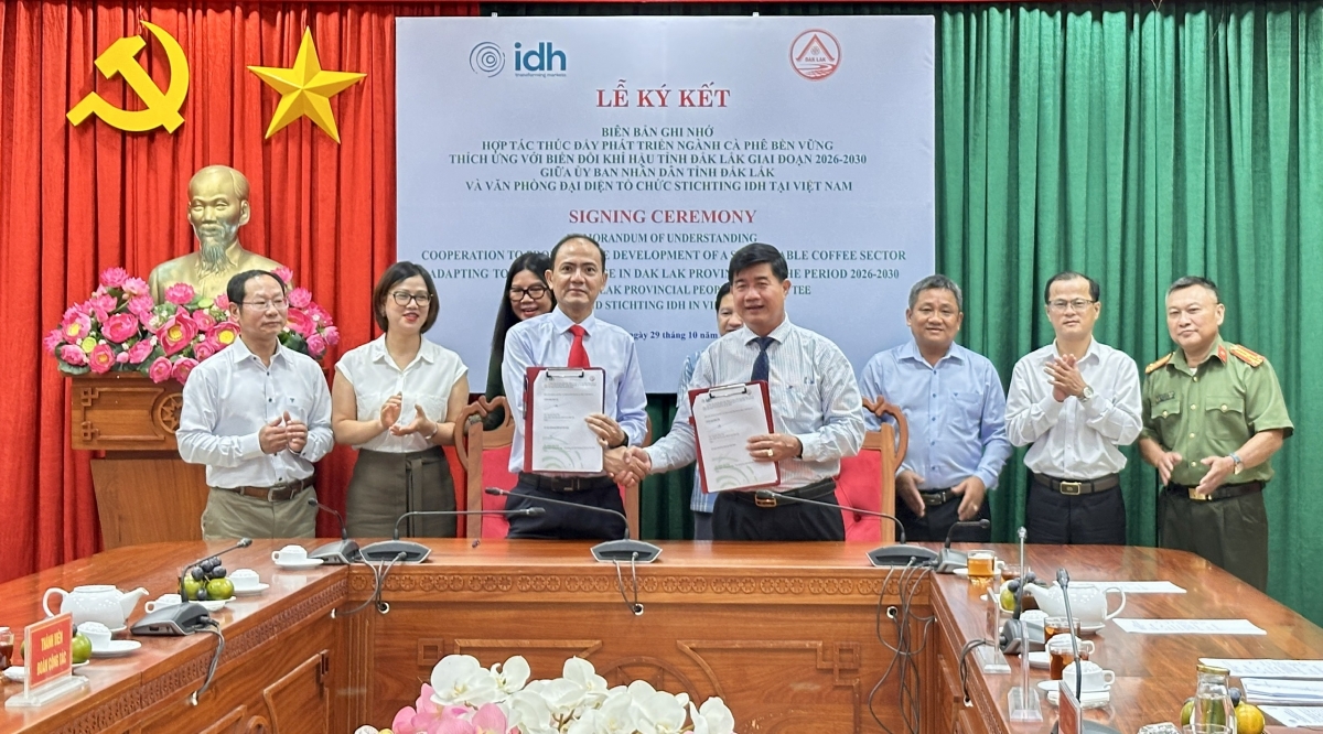
Anih jang Stichting IDH (Hà Lan) tơ̆ Việt Nam jang hơdai tơlĕch jang Tơdrong jang cheh phe kơjăp tơ̆ dêh char