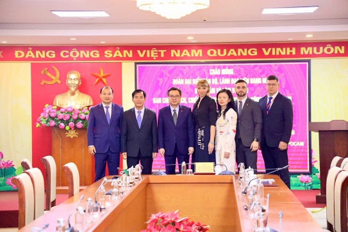 Pôa Nguyễn Thanh Nghị, Ngế xiâm pơkuâ troăng hơlâ, troăng pêi ton xŏn Tơnêi têa tơdah mâu Khu kăn ƀô̆ pơkuâ kong têa Rusi