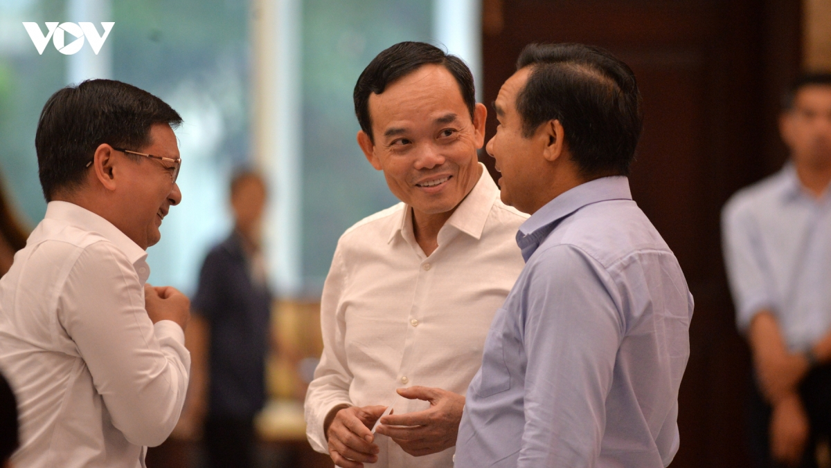 Bi thu Ban uy Ban raya HCM Trần Lưu Quang ndom meyai haong Akaok UB Bhap bini Ban raya HCM Nguyễn Văn Được saong Phaok Akaok UB Bhap bini Ban raya HCM Nguyễn Mạnh Cường
