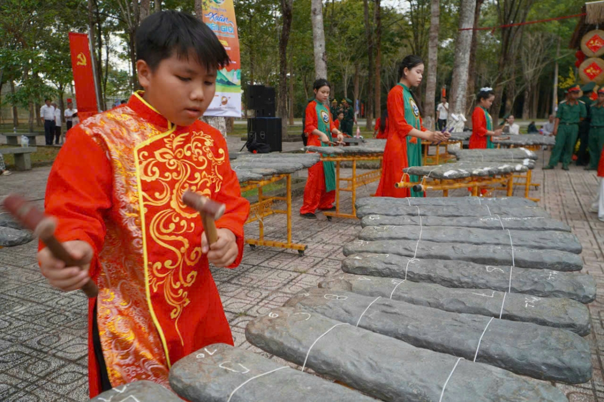 Các hoạt động văn hoá của đồng bào dân tộc cũng được gìn giữ (Ảnh: Lưu Sơn)