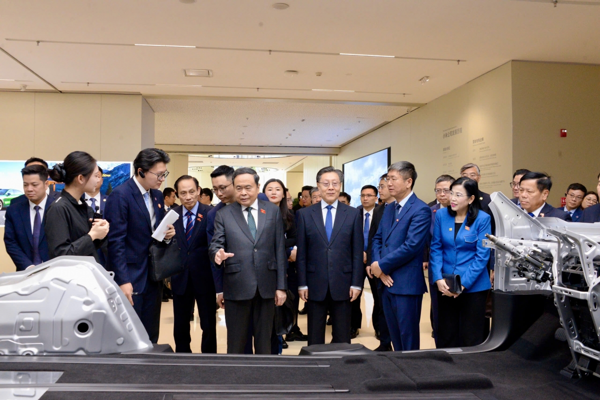 Ồng Trần Thanh Mẫn, Chủ tịch Quốc hội còp Tiah bơtàu tơnguh lơh sa măi mok Bắc Kinh