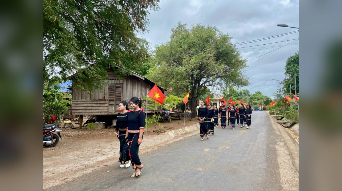 Ƀon lan rnoi mpôl đê̆ Tây Nguyên ŭch geh doh rklaih nău pah kan ta ntŭk.