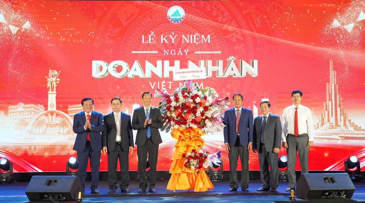 
Ƀok Y Nhuần Bya, Phŏ Kơdră Anih vei lăng kon pơlei dêh char Đăk Lăk, hơpăh pơkao chơt hơiă kơ Khŭl jang mơdro sa dêh char