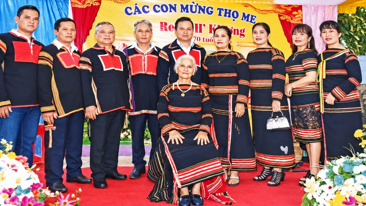 Hìu nhă mò Rcom H’ Kliơng là dùl hìu nhă lam lài tàm broă bơsram sră jơh rài