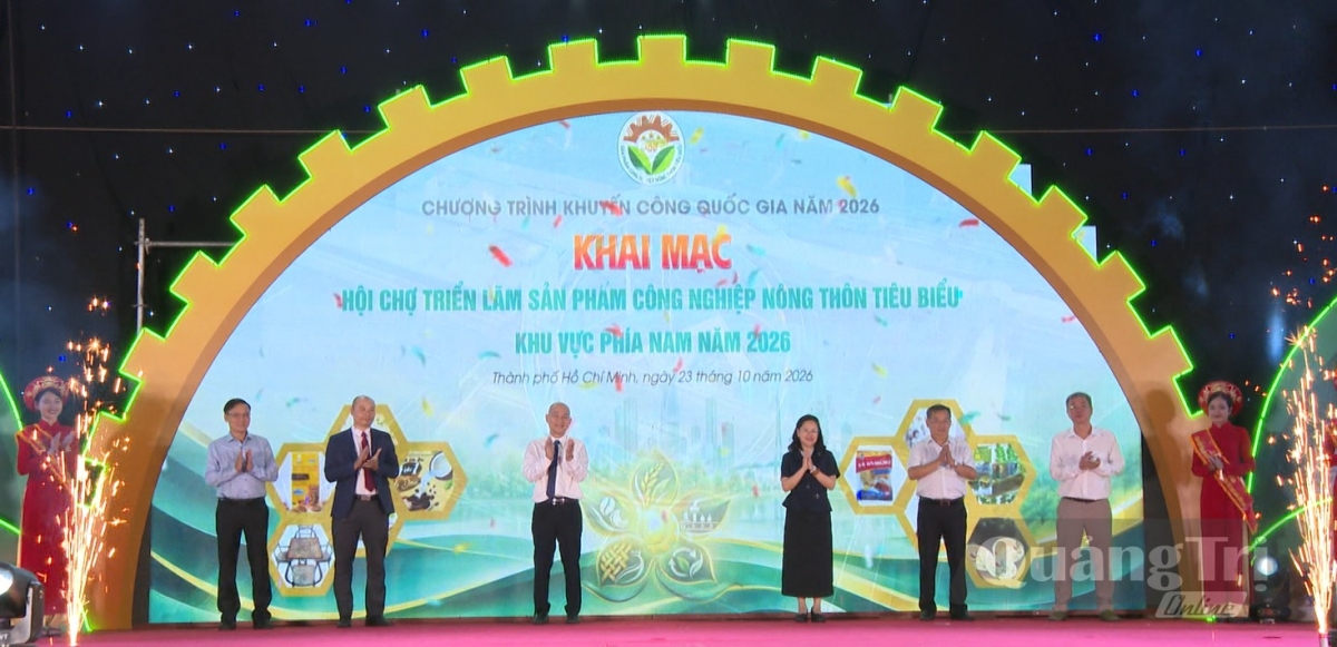 Khai mạc hội chợ Triển lãm sản phẩm công nghiệp nông thôn tiêu biểu năm 2026 tại TP. Hồ Chí Minh - Ảnh: B.C