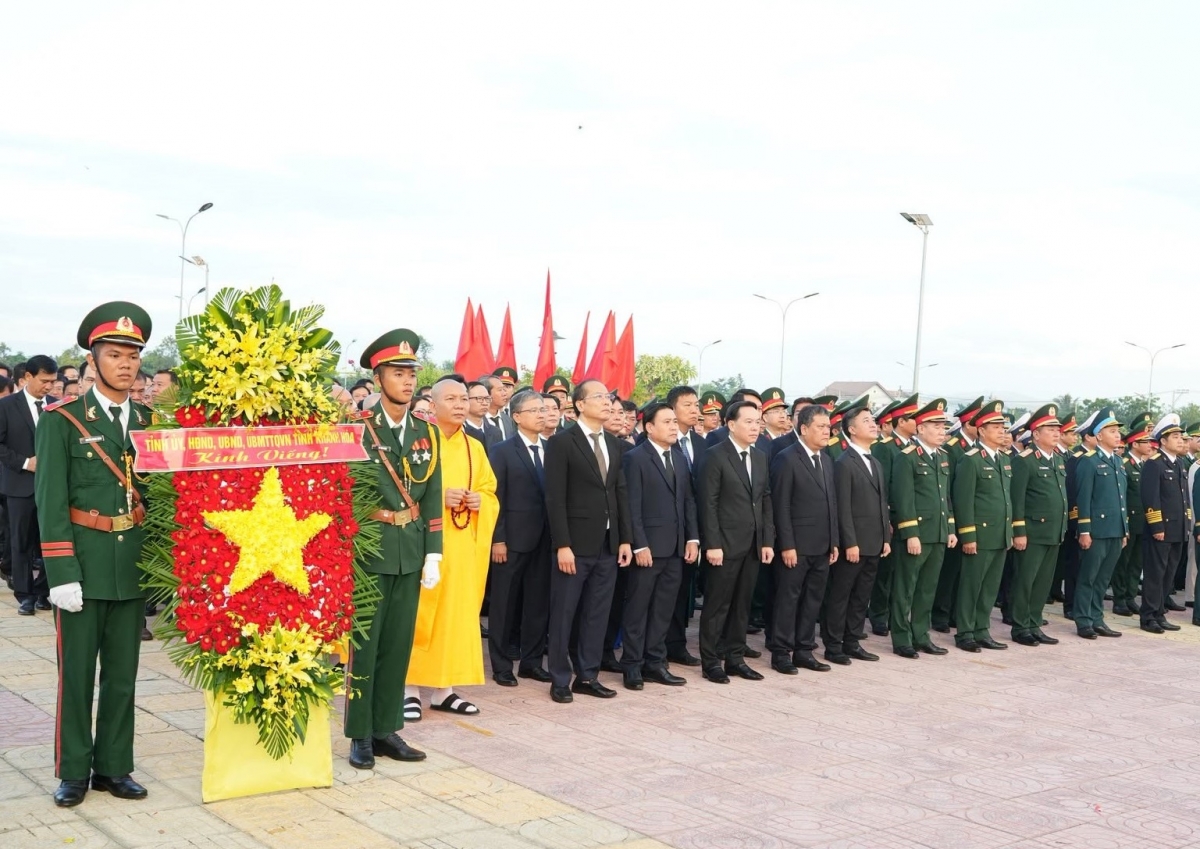 -Klei čang ênuh, bi hdơr leh anăn dơr 25 čô kahan djiê êngiă ti Wăl dơr kahan djiê êngiă Ninh Thuận, Khánh Hòa
