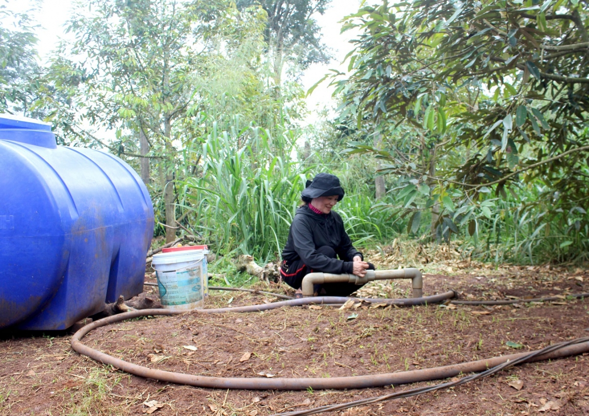Kŏng ngê̆ dế kum kuăn pơlê pêi chiâk deăng Dak Lak hbrâ rơnáu tâ tung rak ngăn loăng plâi